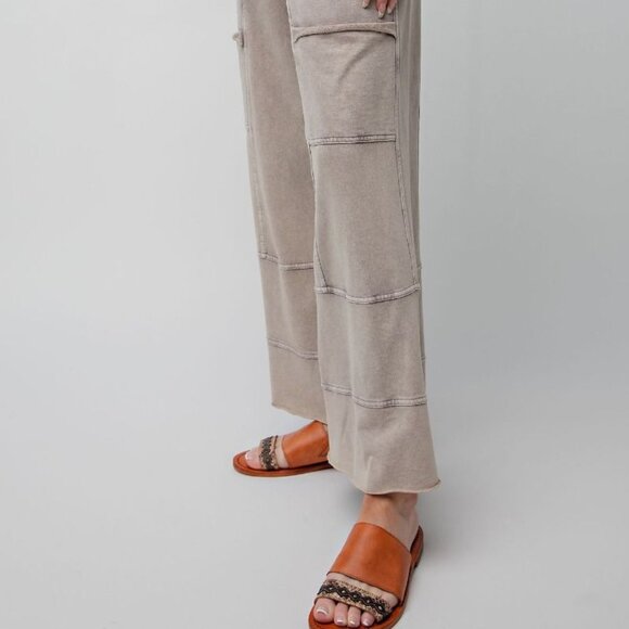 EASEL Select Comfort LUX Premium Mineral Wash Wide Leg Pant Raw Hem Seam Details - Picture 6 of 7